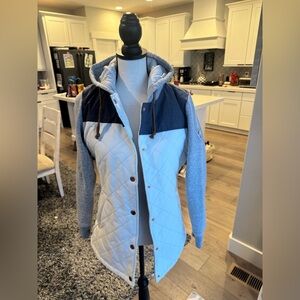 686 Six Eight Six Women’s Quilted Hooded Jacket Coat Size Medium